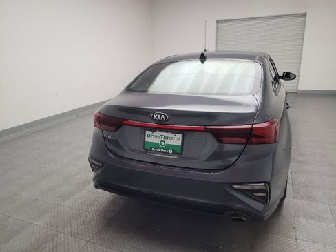 Used 2020 Kia Forte LXS FWD image 7