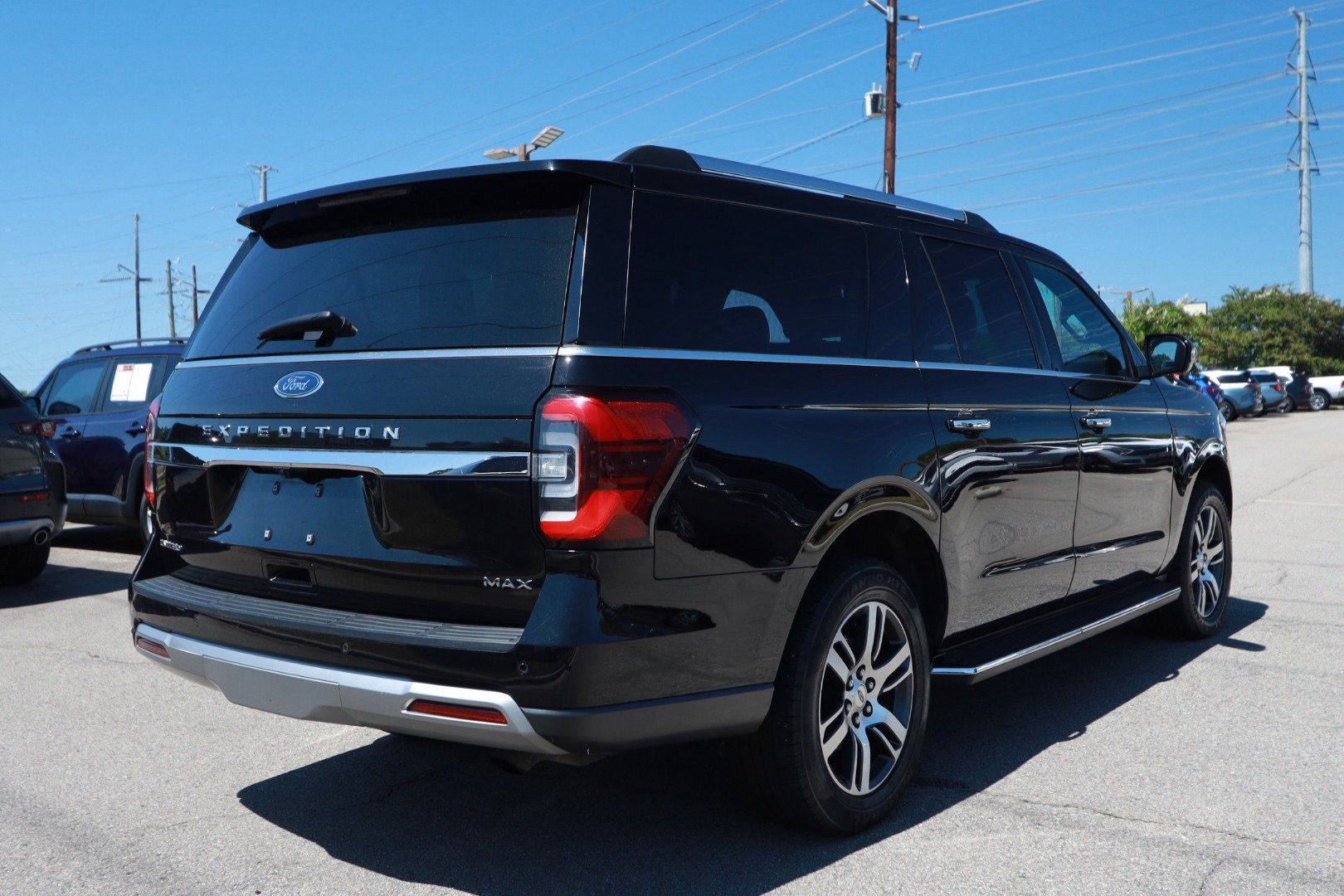 Used 2023 Ford Expedition Max Limited RWD image 5