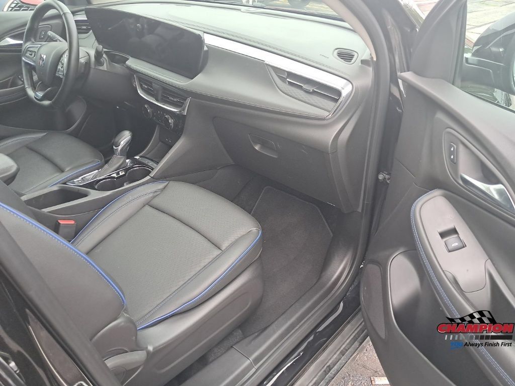 Used 2026 Buick Encore GX Sport Touring w/ Comfort Package FWD image 17