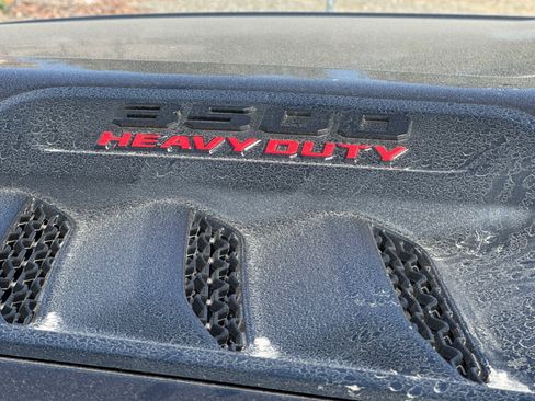 New 2026 RAM 3500 Laramie AWD/4WD image 25