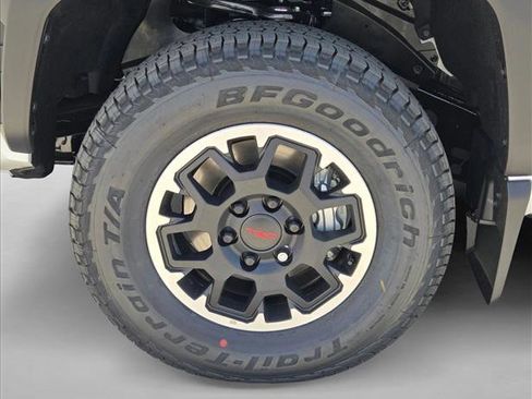 New 2026 Toyota Tacoma TRD Off-Road AWD/4WD image 10