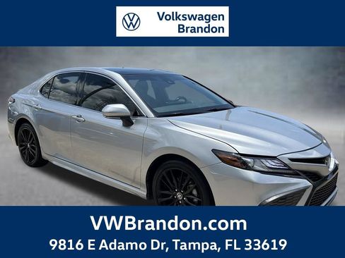 Used 2021 Toyota Camry XSE FWD image 1