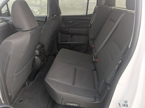 Used 2024 Honda Ridgeline Sport image 14