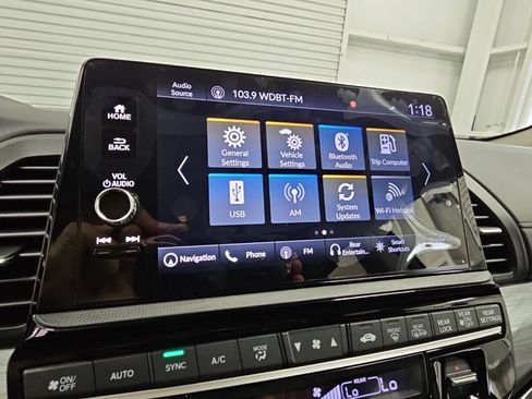 New 2026 Honda Odyssey Elite image 17