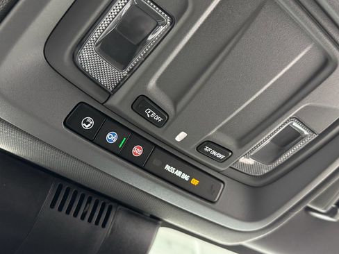 Used 2024 GMC Sierra 3500 SLE w/ SLE Convenience Package image 29