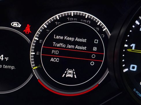 Used 2022 Porsche Panamera 4 Platinum Edition AWD/4WD image 32