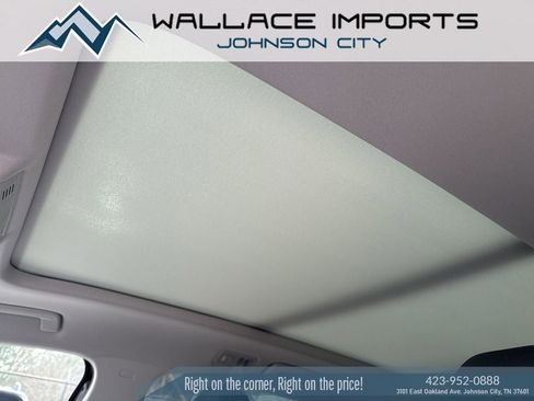 New 2026 Volkswagen Taos SEL image 11