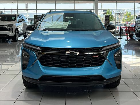 New 2025 Chevrolet Trax RS w/ Driver Confidence Package image 2