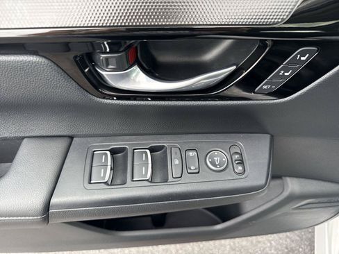 Certified 2025 Honda CR-V EX-L image 13