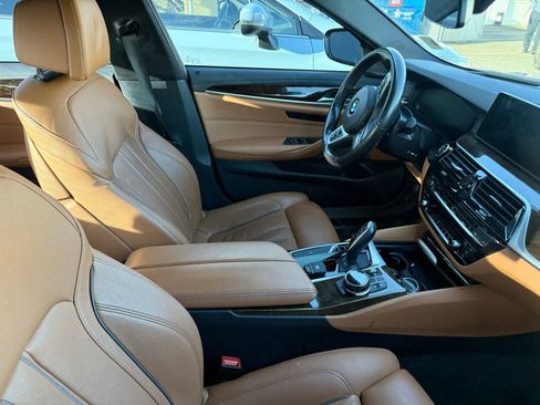 Used 2020 BMW 540i xDrive w/ M Sport Package image 6