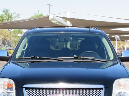 Used 2011 GMC Yukon XL Denali AWD/4WD image 34