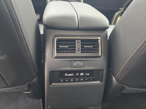 Used 2025 MAZDA CX-90 3.3 Turbo w/ Preferred Package AWD/4WD image 24