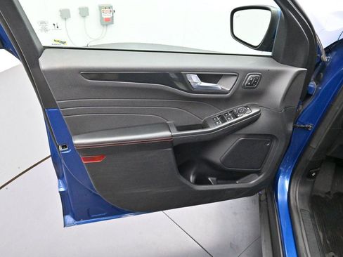 Used 2023 Ford Escape ST-Line Elite AWD/4WD image 9