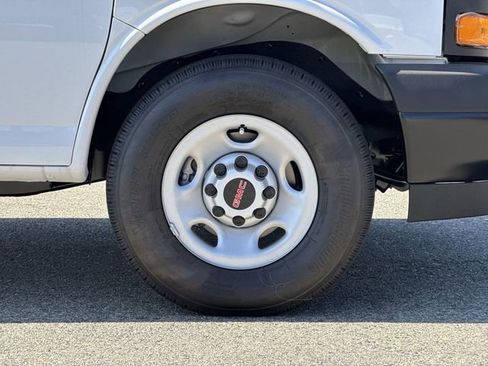 New 2026 GMC Savana 2500 w/ Driver Convenience Package image 24