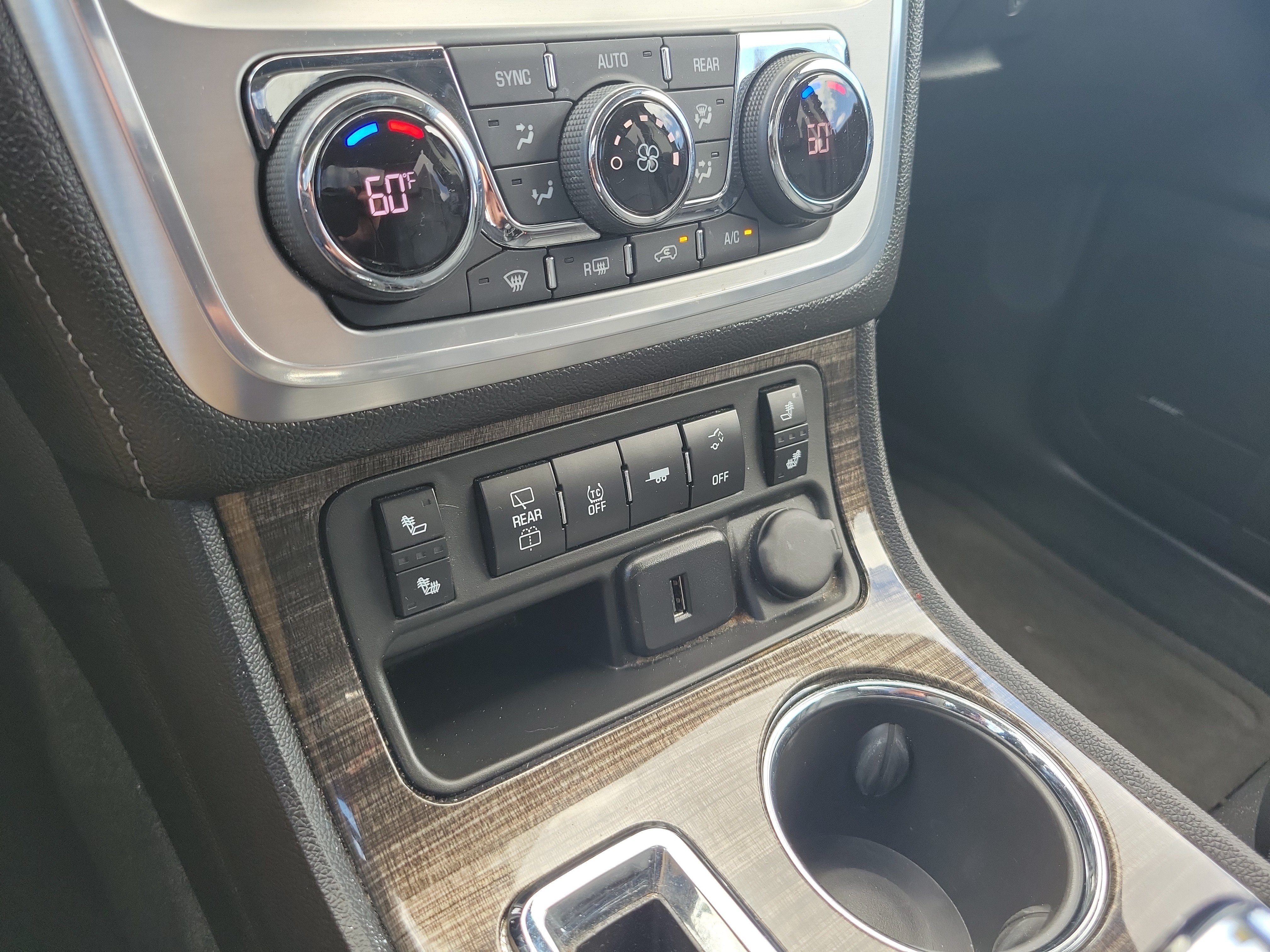 Used 2017 GMC Acadia Limited SLT AWD/4WD image 30
