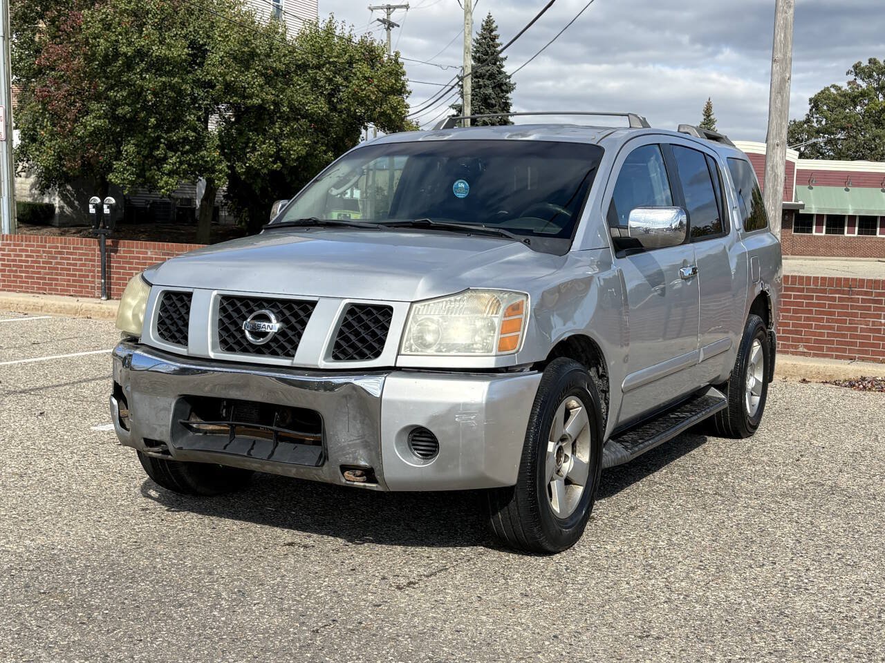 Used 2004 Nissan Armada SE w/ (LTH) Leather Pkg AWD/4WD image 4