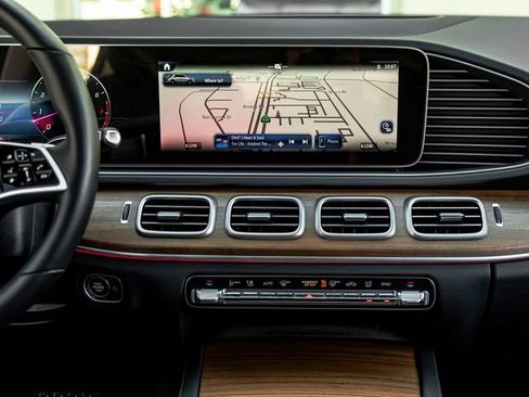 Used 2025 Mercedes-Benz GLE 350 4MATIC image 20