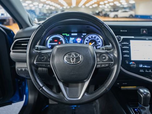 Used 2020 Toyota Camry XLE w/ Driver Assist Package FWD image 36
