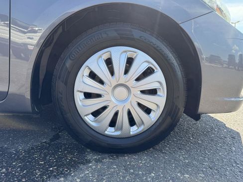 Used 2015 Honda Civic LX image 9