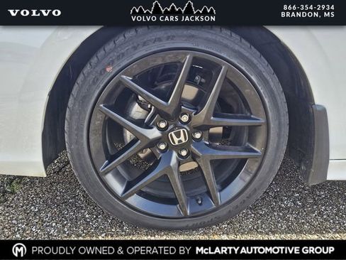 Used 2023 Honda Civic Sport image 27