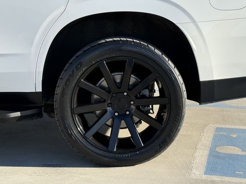 Used 2021 Chevrolet Tahoe LT image 14