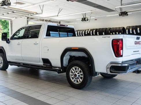 Used 2024 GMC Sierra 2500 SLE w/ SLE Value Package; AWD/4WD image 4
