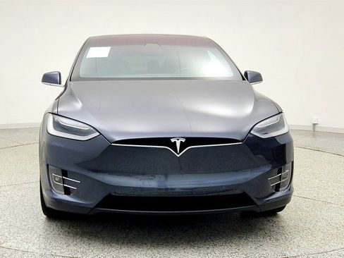 Used 2018 Tesla Model X 100D image 2