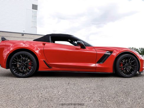 Used 2016 Chevrolet Corvette Z06 w/ 3LZ Preferred Equipment Group RWD image 9