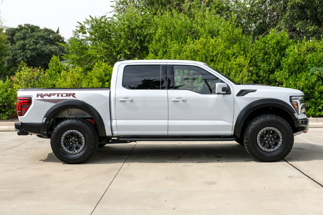Used 2025 Ford F150 Raptor AWD/4WD image 7