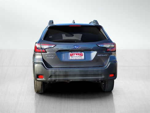 Used 2024 Subaru Outback Premium image 6