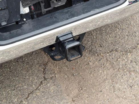 Used 2022 GMC Sierra 1500 SLT w/ SLT Convenience Package image 17