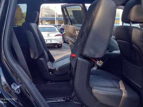 Used 2022 Mercedes-Benz GLS 450 4MATIC image 24