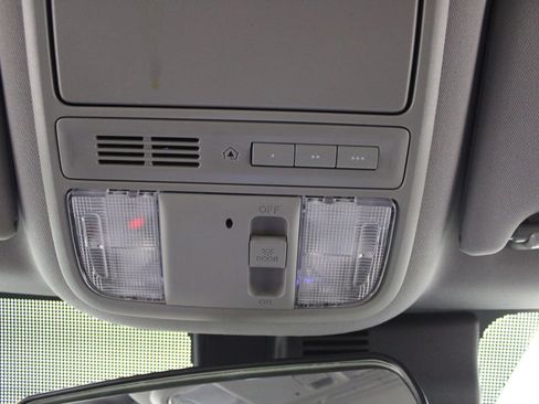 Used 2021 Honda Ridgeline Sport image 42