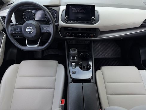 Used 2024 Nissan Rogue SV w/ SV Premium Package FWD image 11
