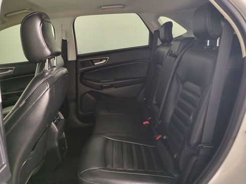Used 2022 Ford Edge SEL AWD/4WD image 16