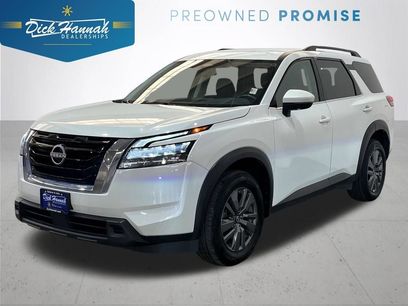 Used 2024 Nissan Pathfinder SV