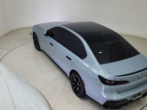 Used 2024 BMW 740i xDrive w/ Premium Package image 86