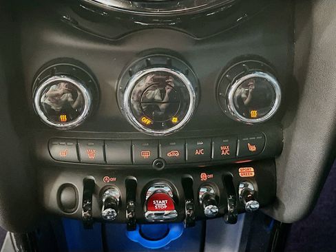 Used 2021 MINI Cooper S w/ 6.5" Touchscreen Package image 16