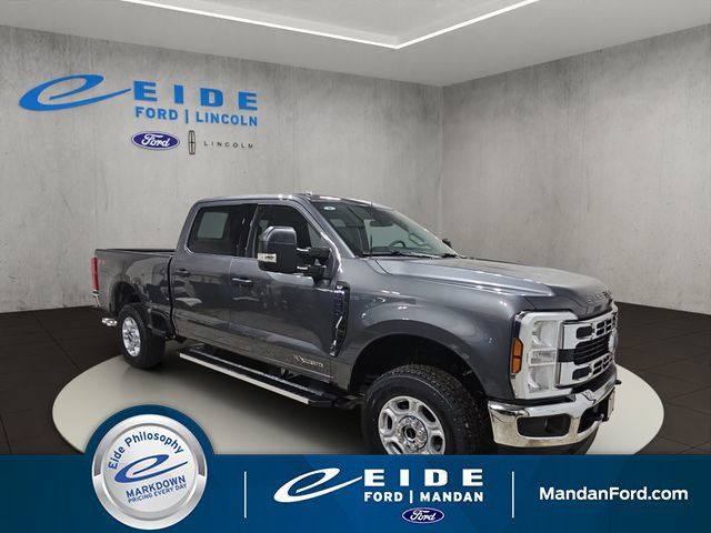 New 2026 Ford F250 XLT w/ FX4 Off-Road Package AWD/4WD image 1