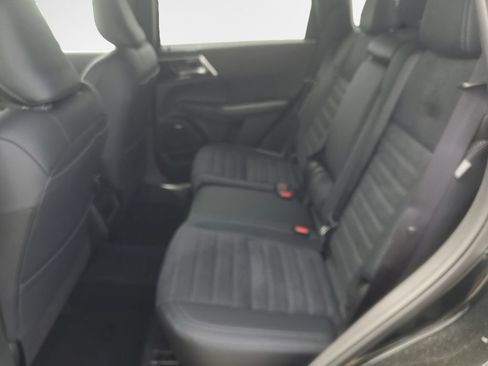 New 2026 Mitsubishi Outlander LE AWD/4WD image 21