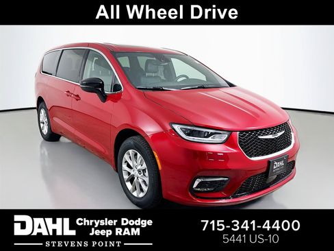 New 2026 Chrysler Pacifica Select AWD/4WD image 1