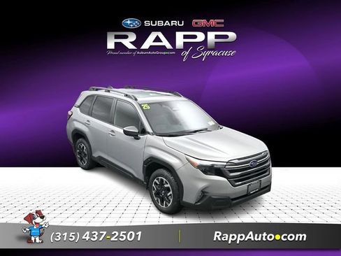 Used 2025 Subaru Forester Premium image 1