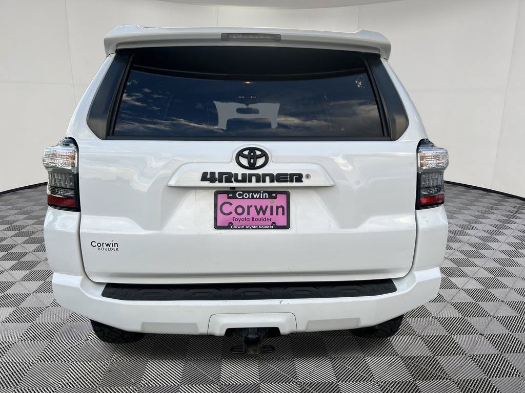 Used 2016 Toyota 4Runner SR5 AWD/4WD image 7