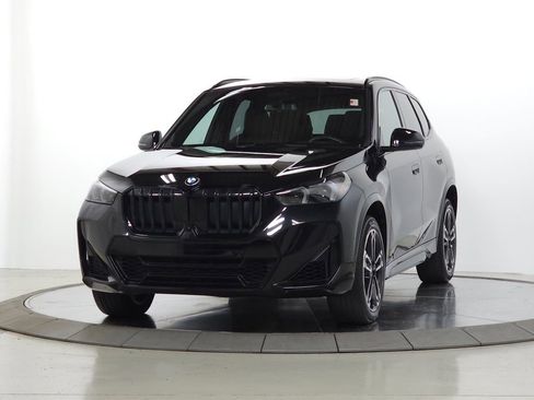 Used 2024 BMW X1 xDrive28i w/ Premium Package AWD/4WD image 3