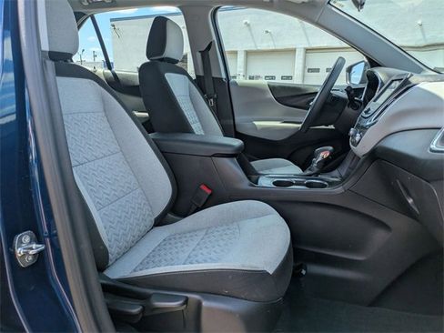 Used 2022 Chevrolet Equinox LS image 21