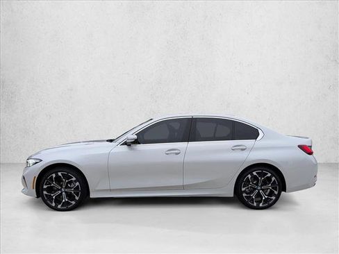 Used 2026 BMW 330i xDrive Sedan w/ Premium Package AWD/4WD image 9