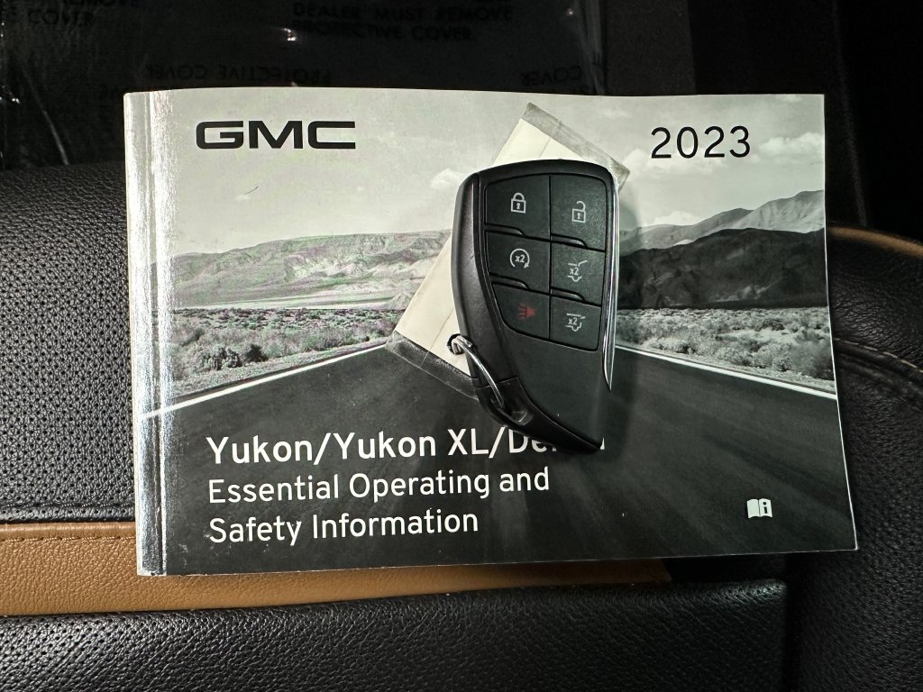 Used 2023 GMC Yukon XL AT4 w/ AT4 Premium Package AWD/4WD image 42