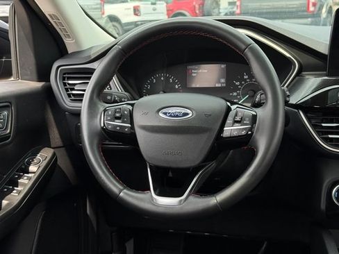 Certified 2022 Ford Escape SEL w/ SEL Stealth AWD Package image 8