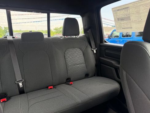 New 2026 RAM 1500 Express AWD/4WD image 53