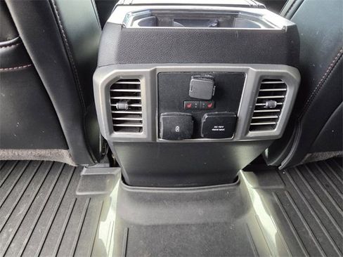 Used 2018 Ford F150 Platinum w/ Equipment Group 701A Luxury image 16